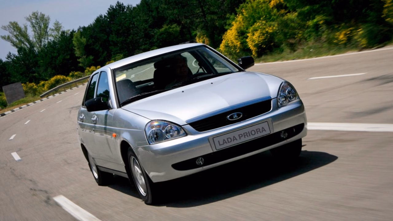 Стоит ли покупать Lada Priora с пробегом: моторы и частые поломки