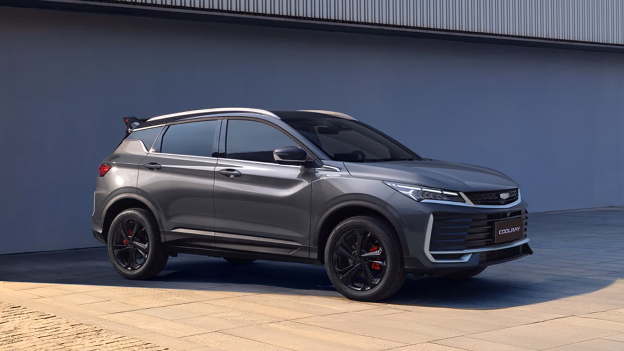 У свежего Geely Coolray появилась более доступная версия на российском рынке