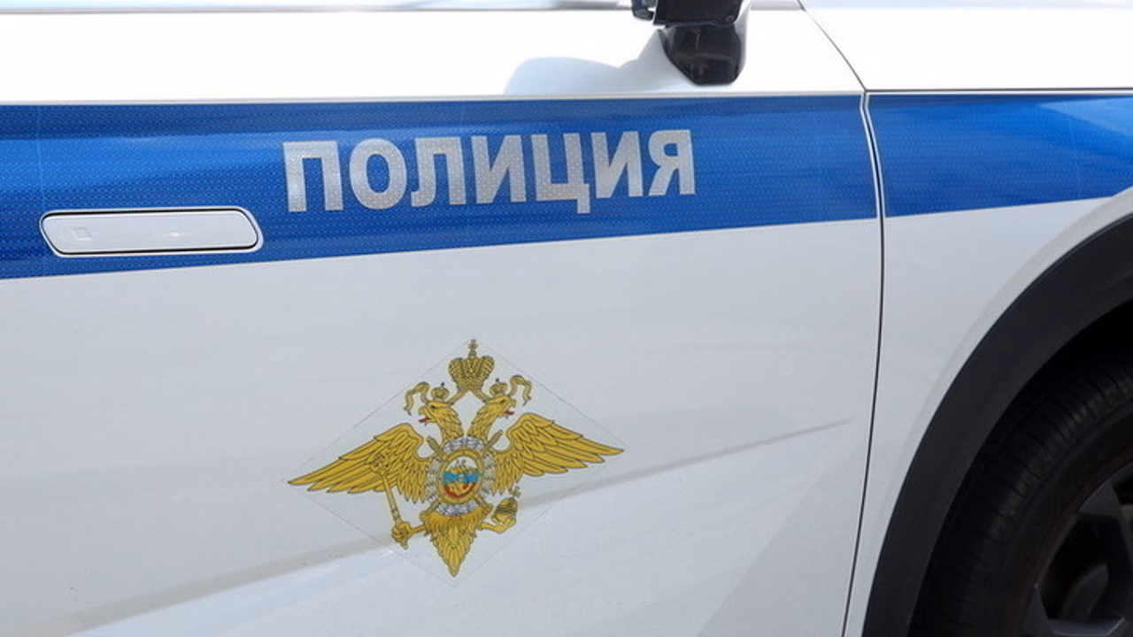 В Оренбургской области ВАЗ вылетел в кювет, три человека погибли