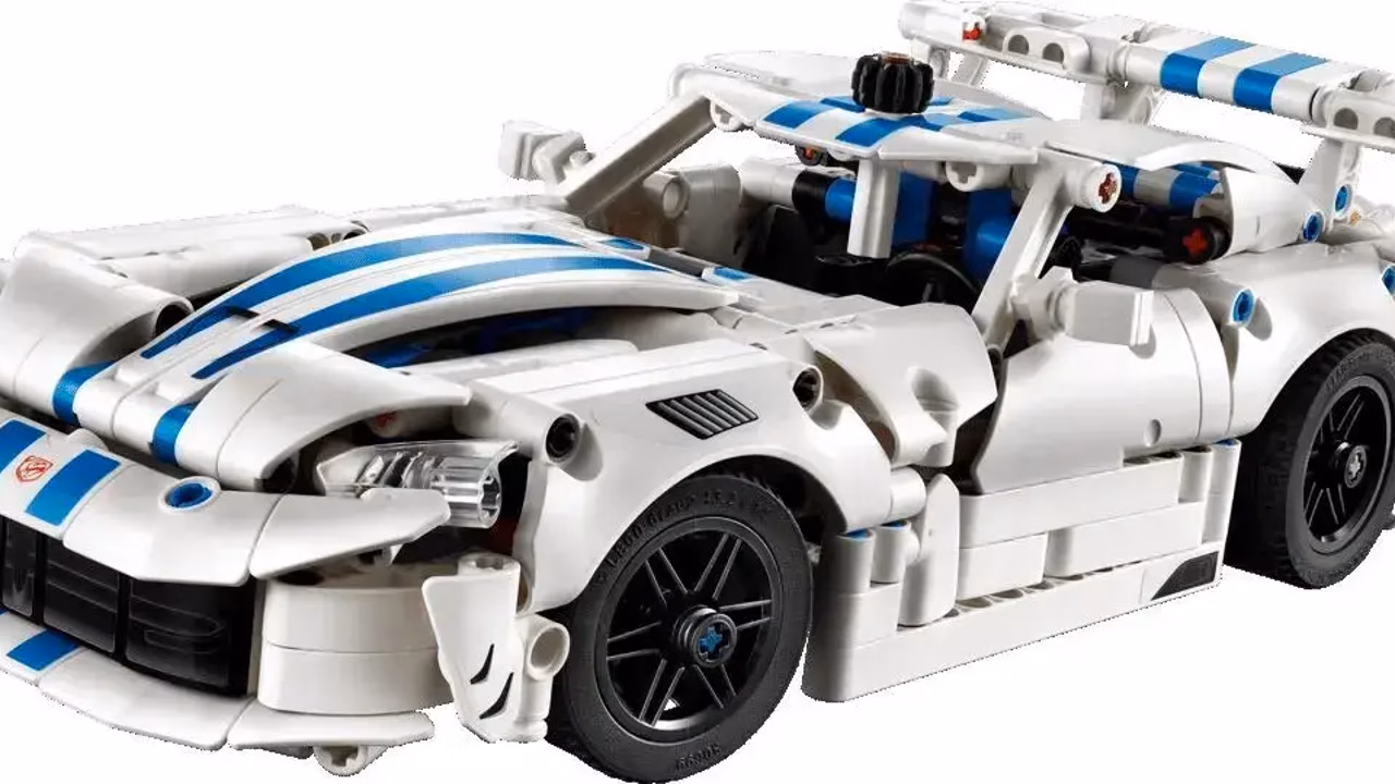 Lego выпустил детализированную модель Dodge Viper GTS-R c двигателем V10 и подвижными поршнями