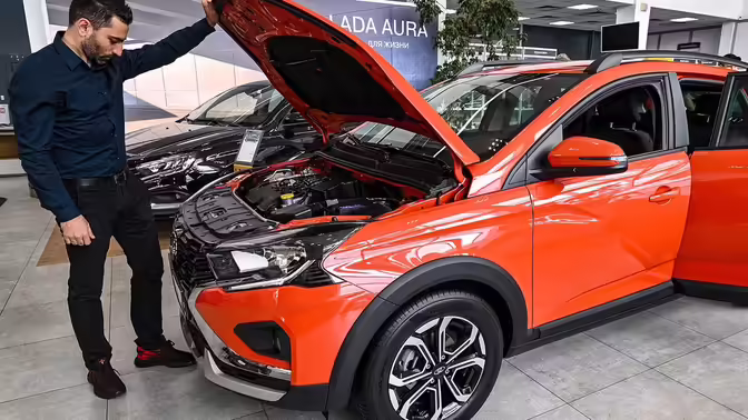 Владельцы Lada назвали главными плюсами цену и недорогое обслуживание