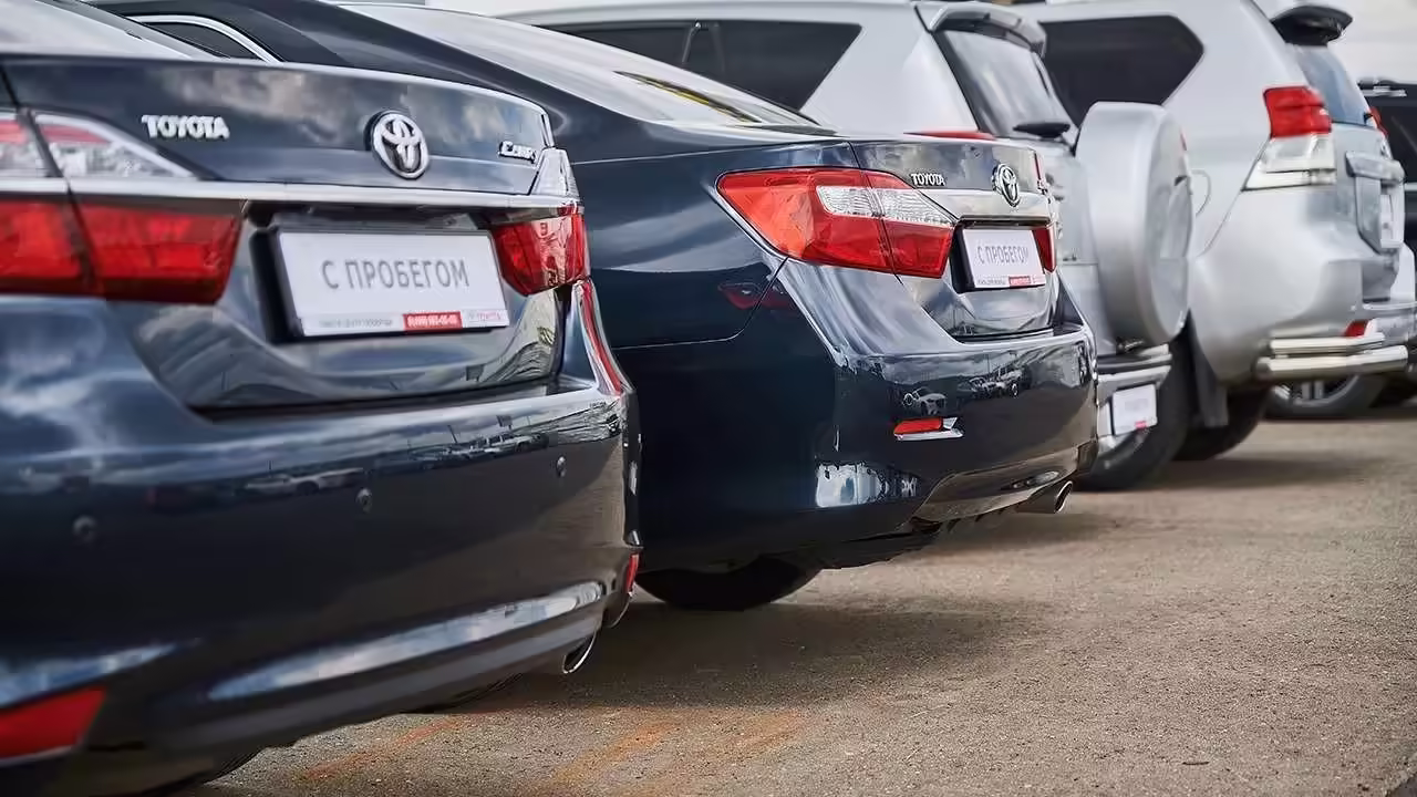 Россияне стали реже выбирать Toyota и Volkswagen на фоне спроса на параллельный импорт