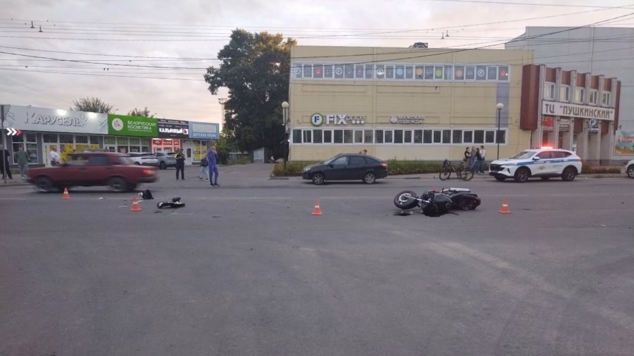 В Володарском районе мотоциклист погиб в ДТП с автомобилем