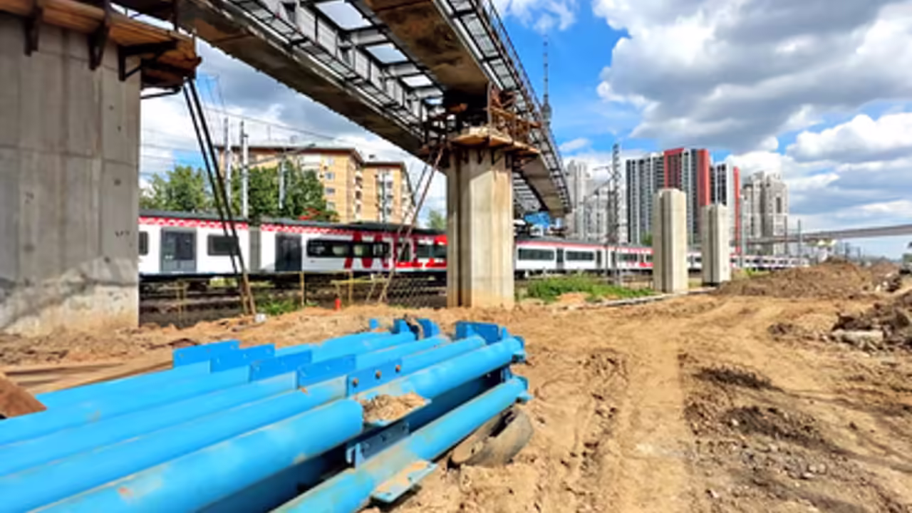 В Москве строят путепроводы у Ярославского направления МЖД
