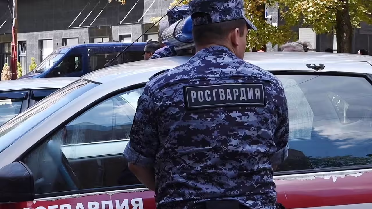 Причастного к взрыву машины военного в Подмосковье объявили в розыск