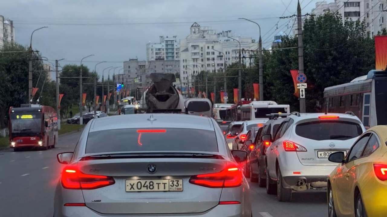 Во Владимире проспект Ленина перекрыт из-за ДТП