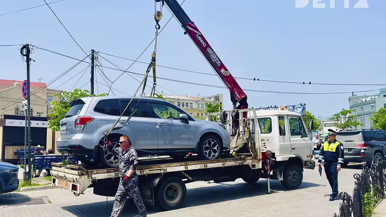 В центре Владивостока установят шлагбаум против незаконной парковки