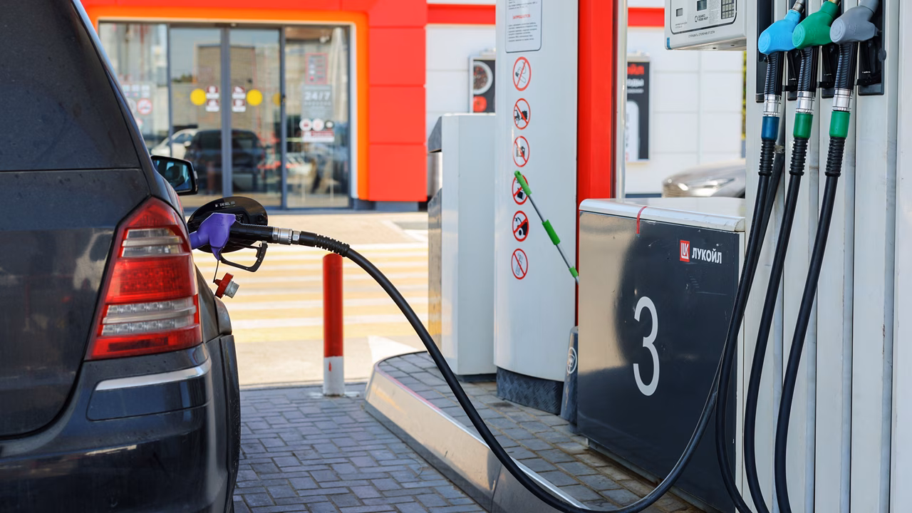 Аналитики рассказали об изменении цен на бензин в 2026 году