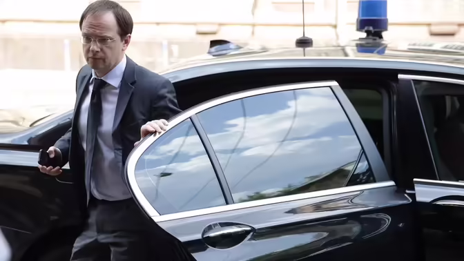 Volkswagen Polo и Lada Largus стали самыми популярными служебными машинами