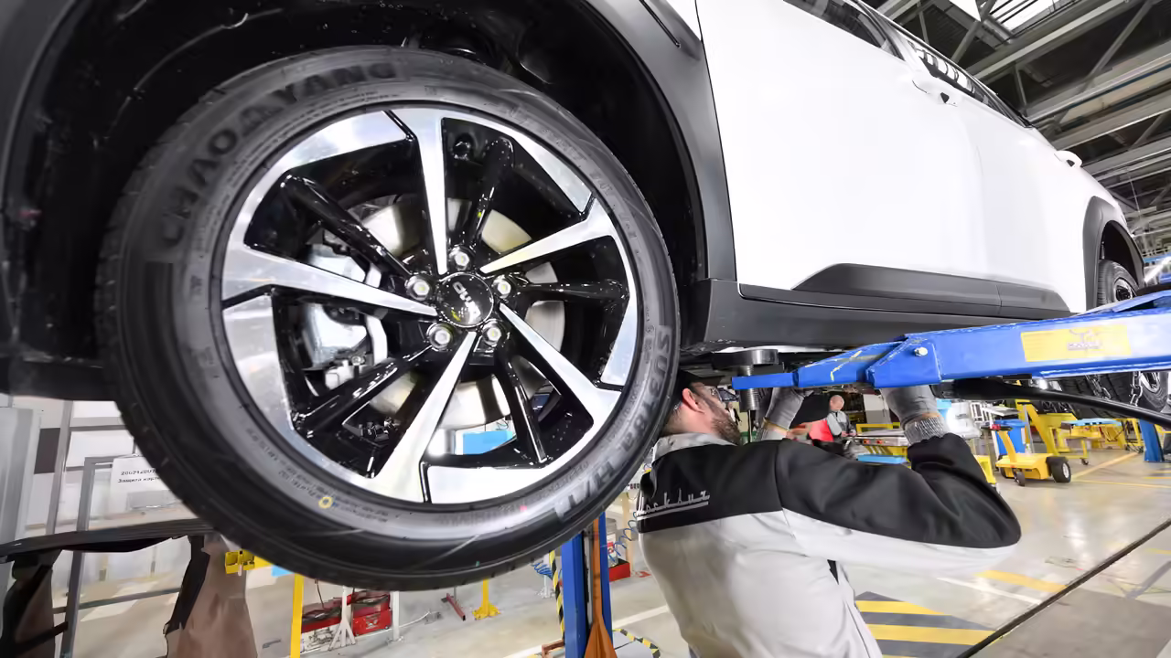 В России выросло производство легковых автомобилей
