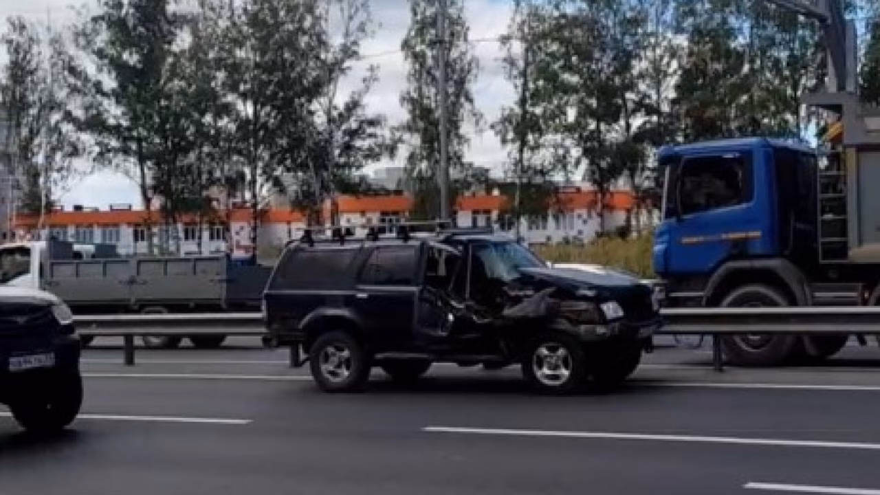 ДТП в Веризино: две машины серьезно повреждены