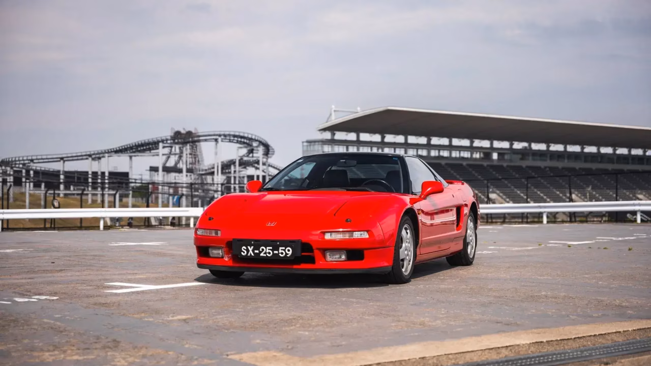Honda NSX автогонщика Айртона Сенны выставили на аукцион за миллион долларов