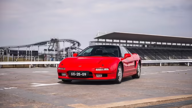 Honda NSX автогонщика Айртона Сенны выставили на аукцион за миллион долларов