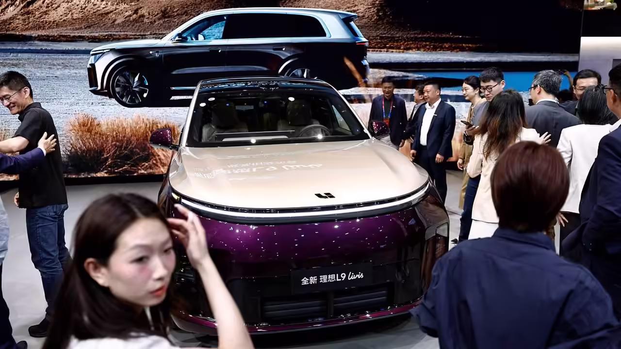 Li Auto завершила первую половину 2026 года с убытком в 4 млрд юаней