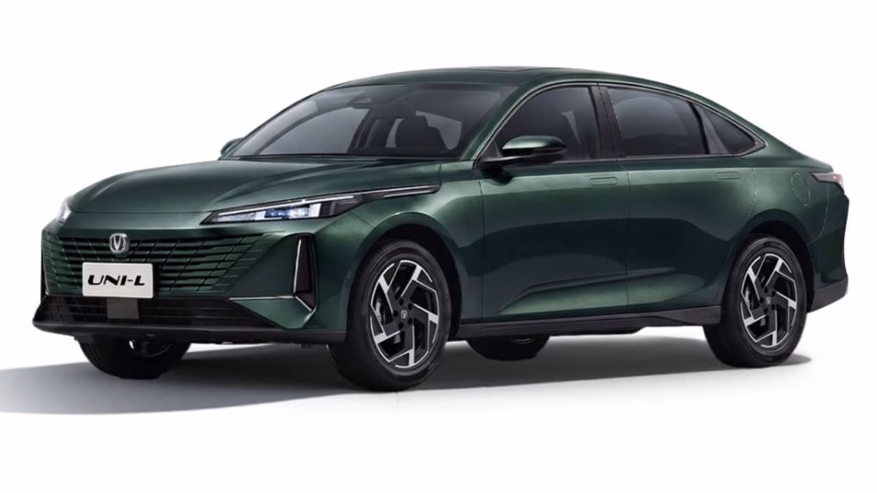 Продажи лифтбека Changan Lamore в России упали до минимума