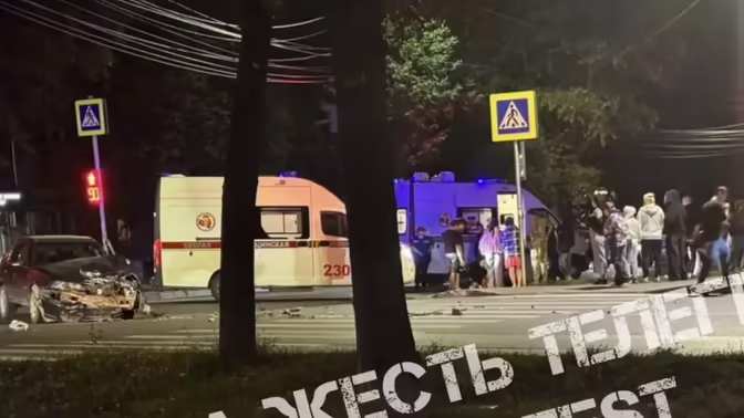 В Туле столкнулись автомобиль и мотоцикл
