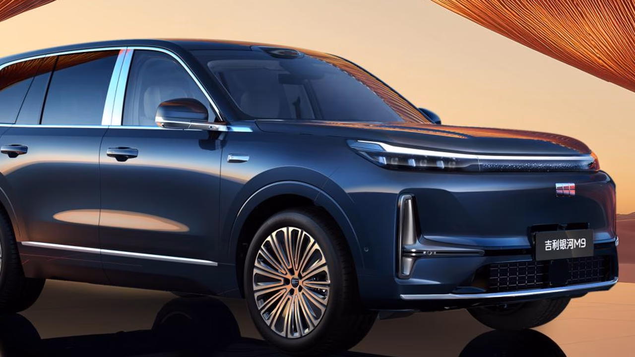 Гибридный кроссовер Geely Galaxy M9 прошел испытание жарой: его ждут в РФ