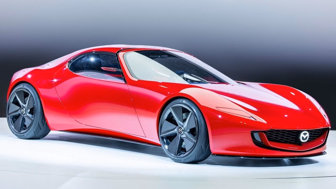 Mazda запатентовала двери типа "крыло бабочки" для нового родстера