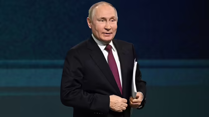 Путин опробовал новую российскую машину Volga