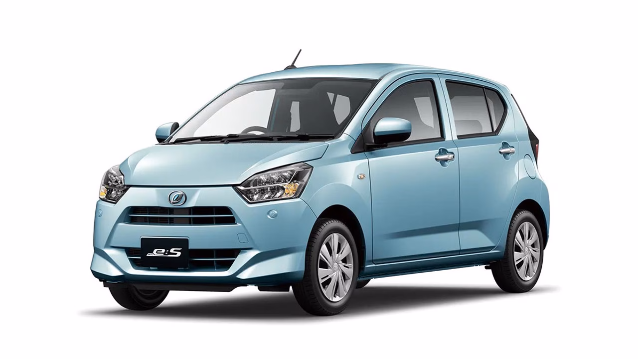 Кей-кары Daihatsu Mira e:S и Toyota Pixis Epoch получили несколько обновок