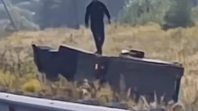 На Калужском шоссе в Туле большегруз упал в кювет