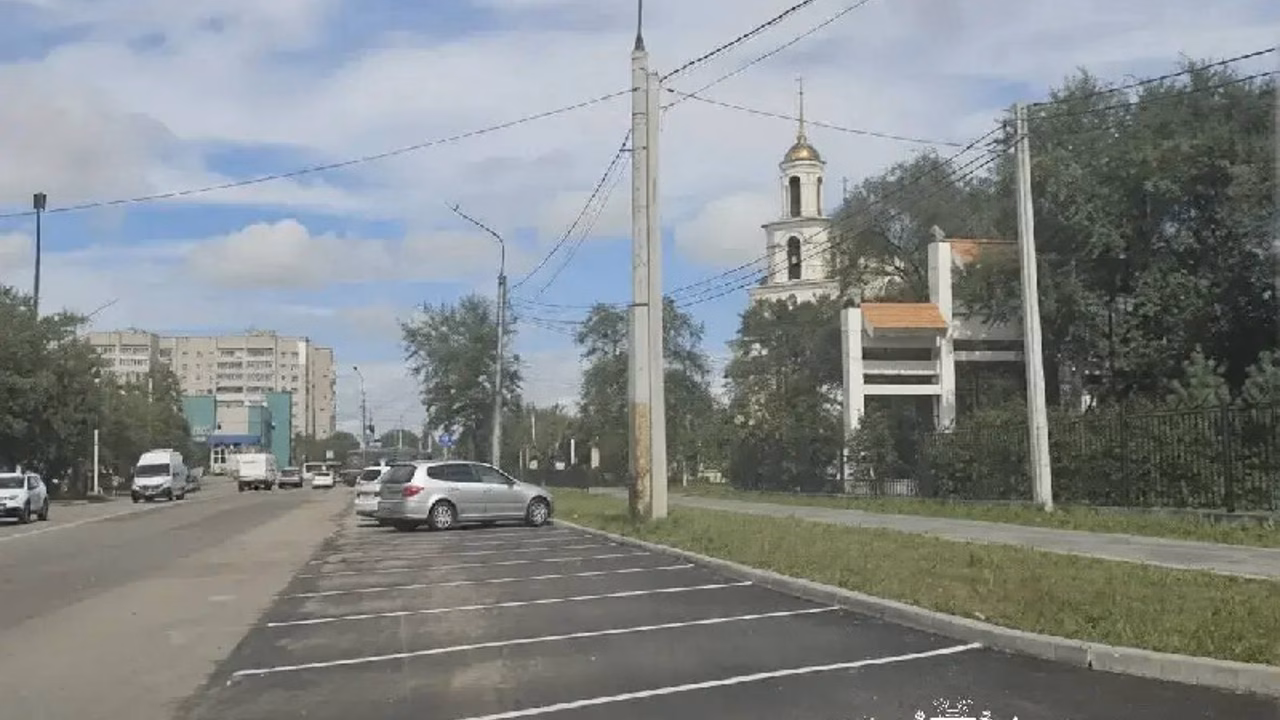 На Дьяченко в Благовещенске появилась новая парковка на 36 мест