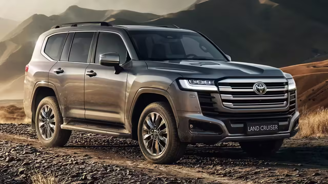 Toyota Land Cruiser 300 Hybrid стал самым мощным в истории модели