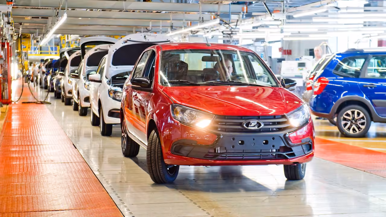 АвтоВАЗ назвал сроки возвращения «автомата» на Lada Granta