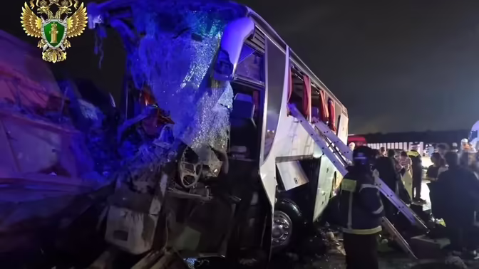 После ДТП с автобусом на федеральной трассе госпитализировали 26 человек