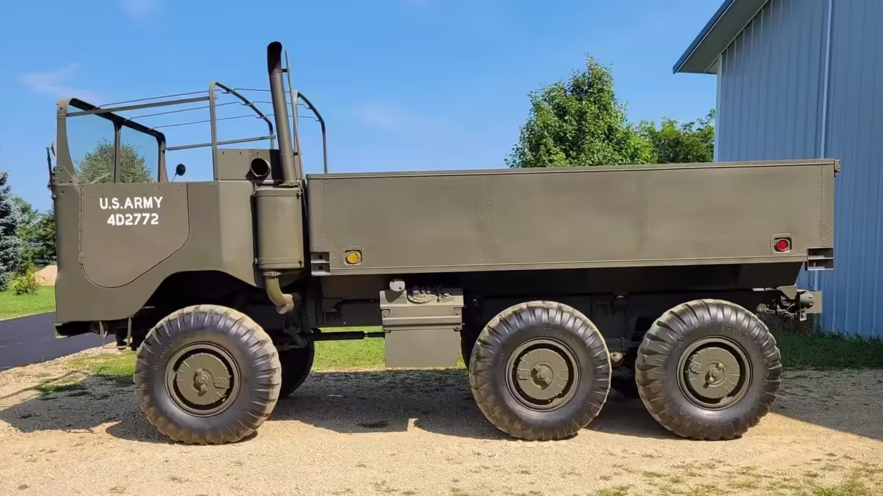 Прототип военного грузовика Ford с винтом и алюминиевым кузовом выставили на аукцион