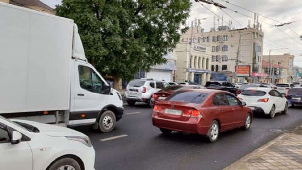 Пробки на выезде из Краснодара в сторону моря обещают победить за 9 млрд рублей