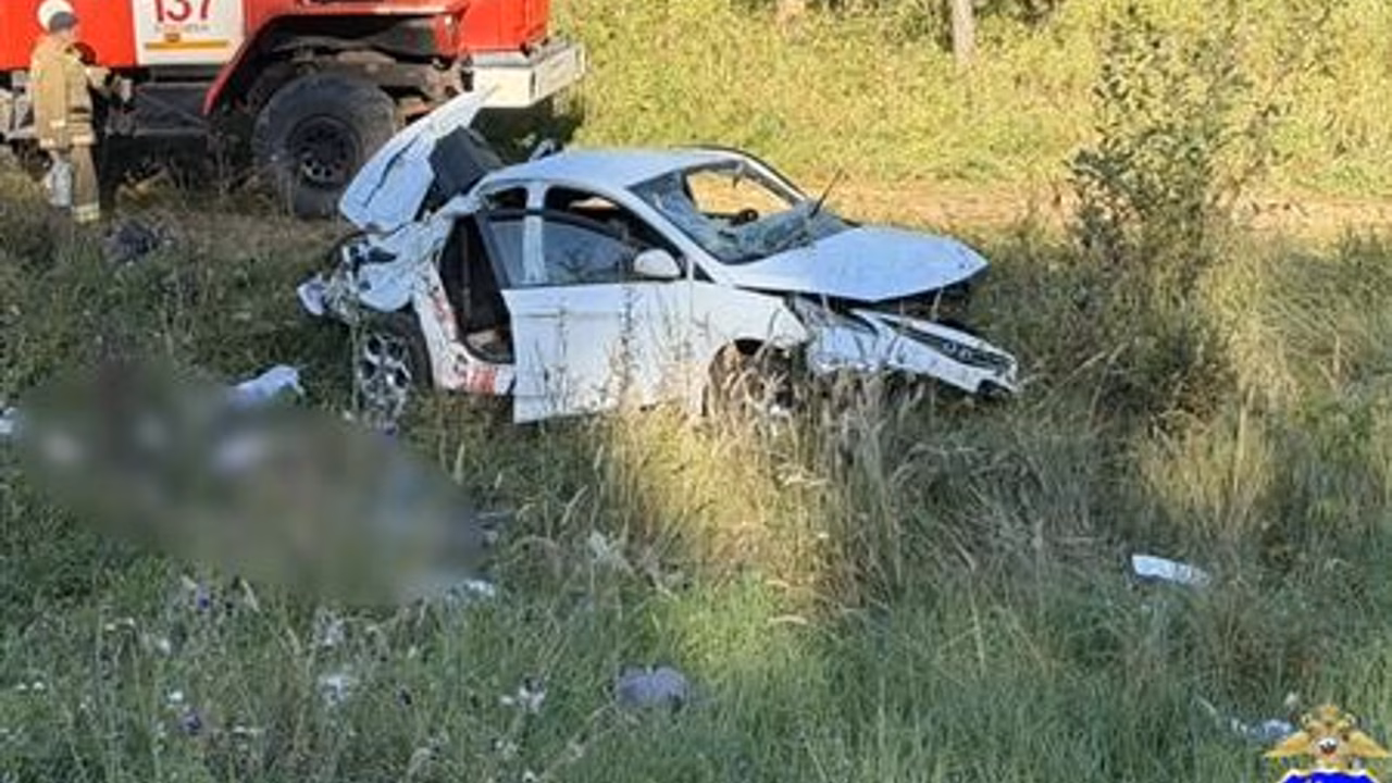 В Елховском районе перевернулся Hyundai - один человек погиб, двое госпитализированы