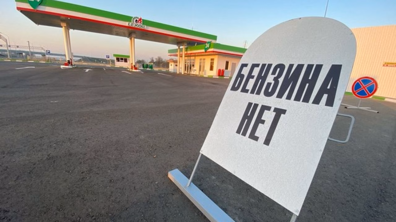 Во Владимире дефицит 95-го бензина и очереди на АЗС