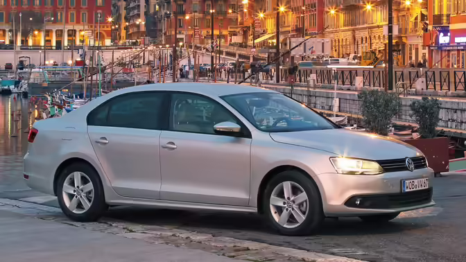 Стоит ли покупать Volkswagen Jetta: надёжность и частые поломки седана VI поколения
