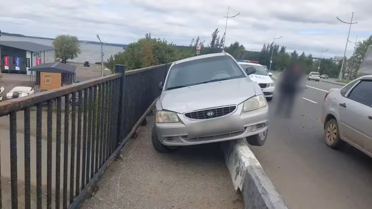 На набережной Ижевска и на улице Телегина пьяный водитель сбил двух женщин
