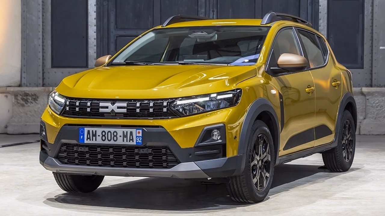 Dacia Sandero нового поколения переведут на электротягу