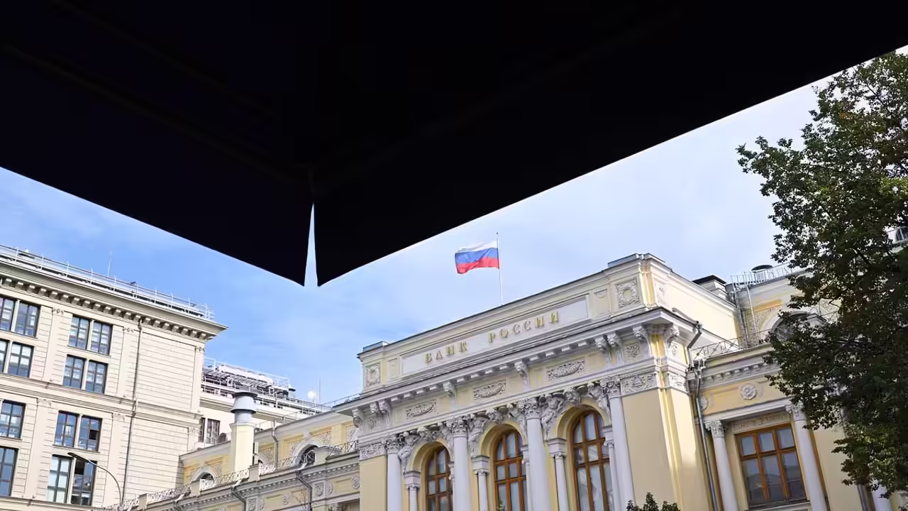 ЦБ назвал сроки нормализации ситуации на российском топливном рынке