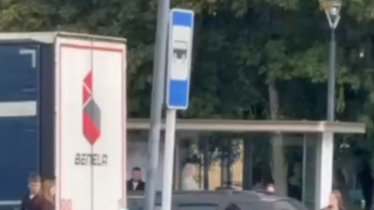 ДТП с пешеходом затруднило движение на Рязанском проспекте в Москве