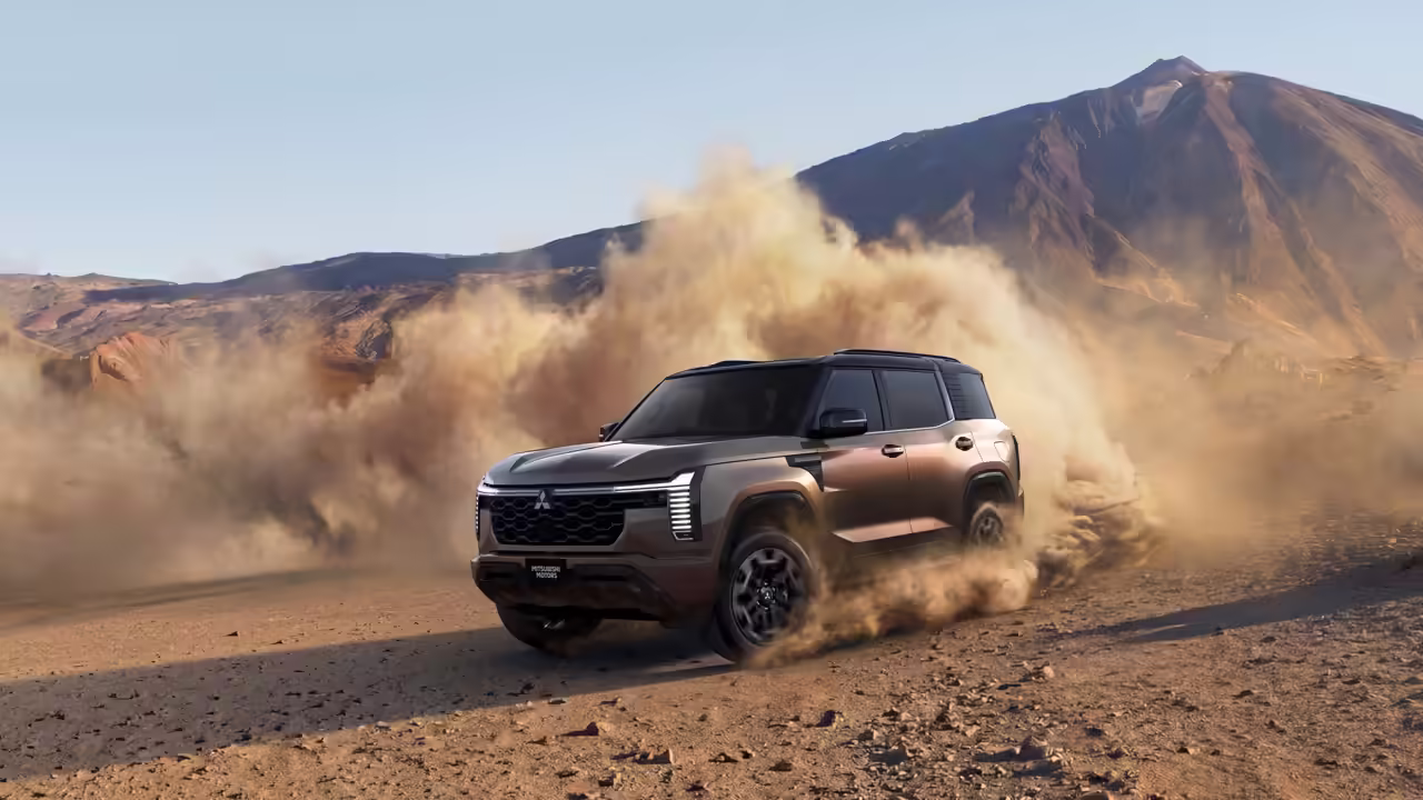 Mitsubishi представила новый внедорожник Pajero