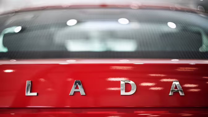 АвтоВАЗ: Продажи автомобилей Lada выросли на 3,3% в августе