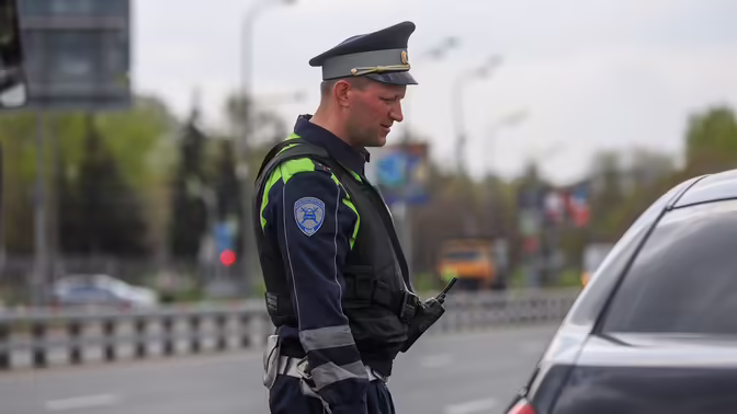 Электронные права и СТС можно будет показывать сотрудникам ГИБДД через Max