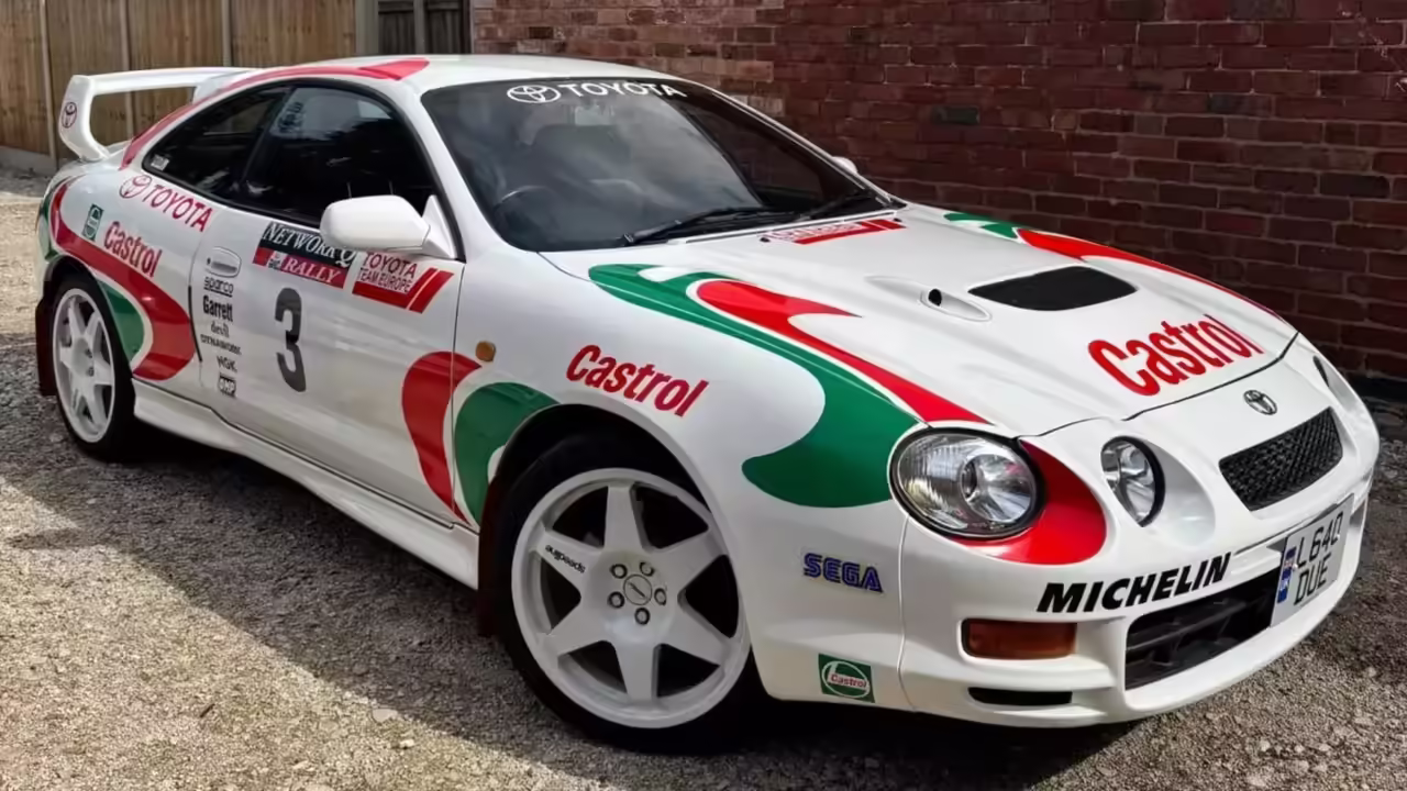 На eBay продают раритетное гоночное купе Toyota Celica в ливрее Castrol