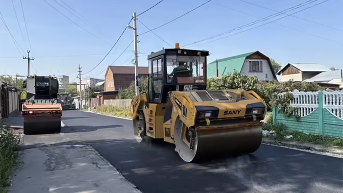 Дороги частного сектора Новосибирска обновили перед осенью