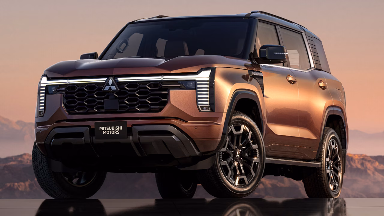 Mitsubishi представила новое поколение внедорожника Pajero
