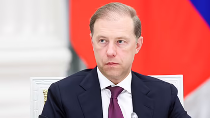 Мантуров: по льготным программам купили более 15 тыс. электрокаров и гибридов