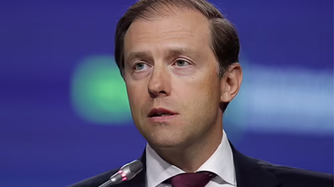 Мантуров допустил рост выпуска электрокаров и гибридов в 1,5-2 раза