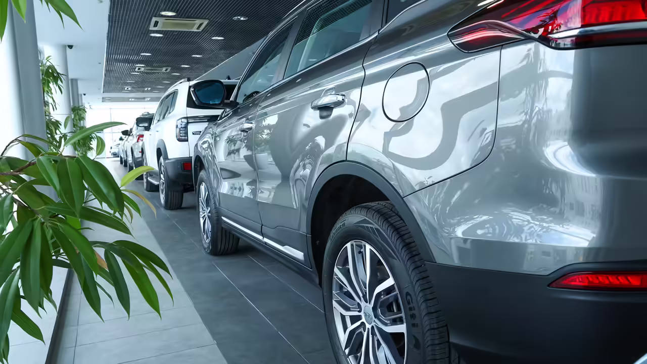 Российский авторынок пошел вниз после июльского рекорда