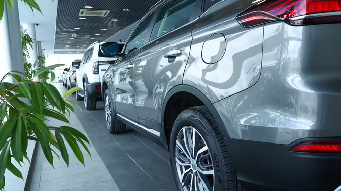Российский авторынок пошел вниз после июльского рекорда