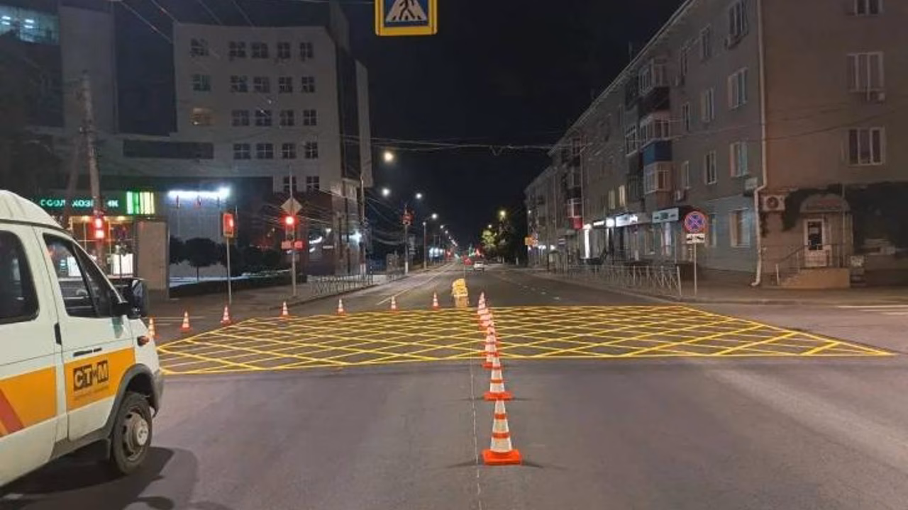 В Курске усилят контроль за проездами перекрёстков с разметкой «вафельница»