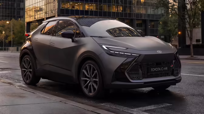 Спецверсия Toyota C‑HR GR Sport: новый цвет, диски и головной дисплей